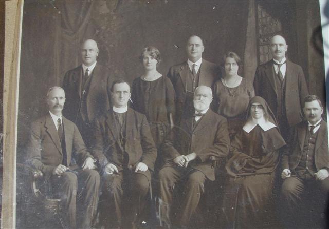 Donohoe Clan - c.1920